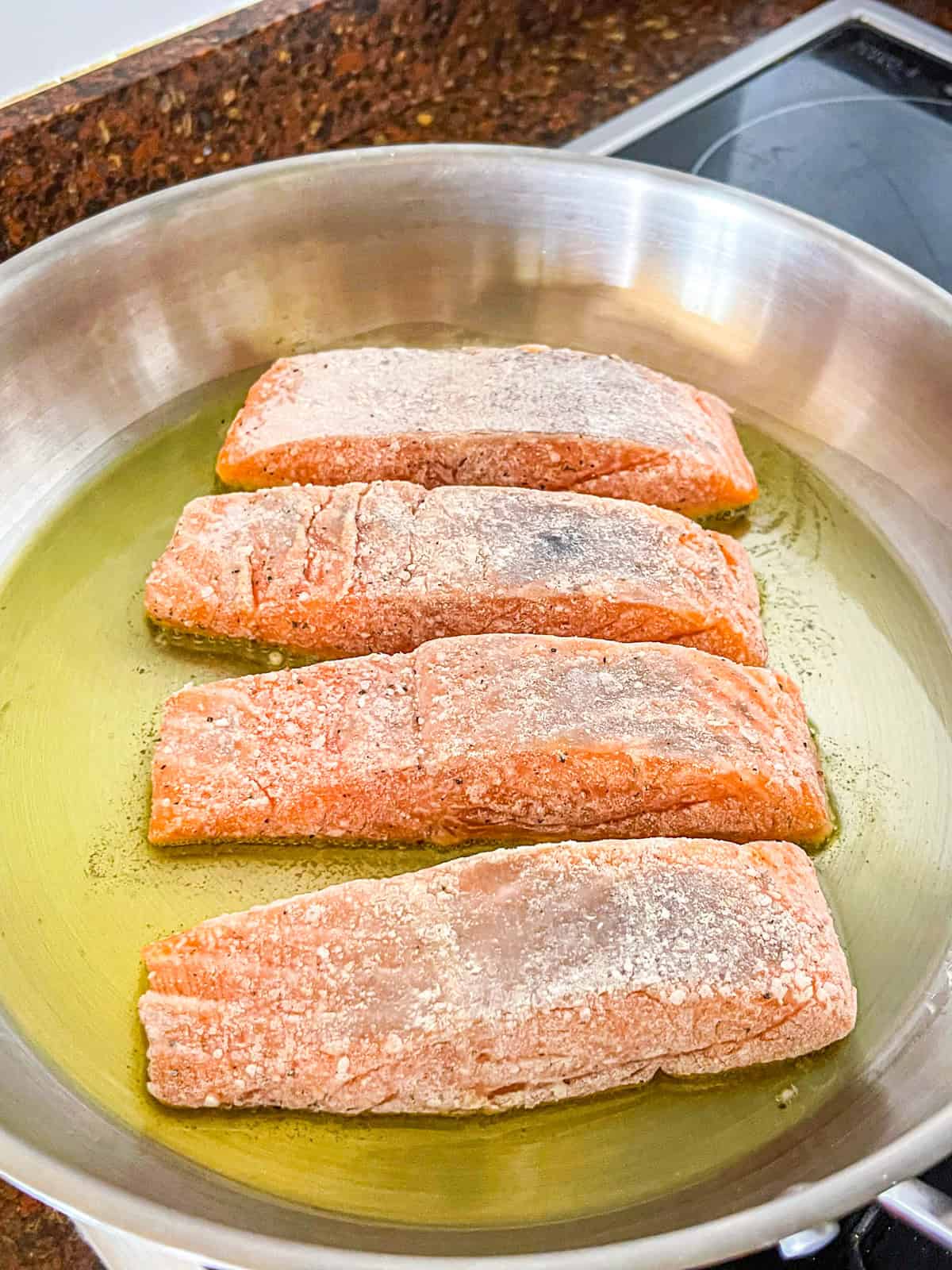 Salmon Piccata in oil