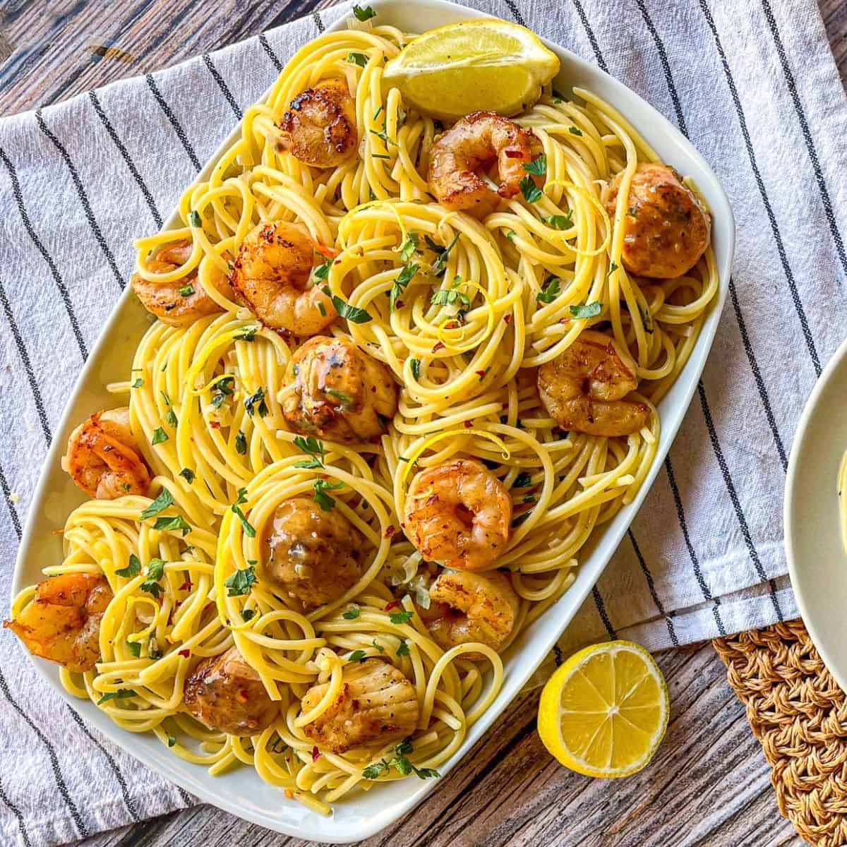 Seafood Pasta with Garlic Wine Sauce